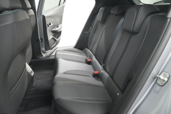 Peugeot 2008 PureTech 130 Allure | Camera | Adaptieve Cruise Control | Stoelverwarming | Apple Carplay