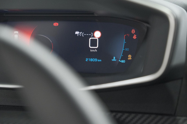 Peugeot 2008 PureTech 130 Allure | Camera | Adaptieve Cruise Control | Stoelverwarming | Apple Carplay
