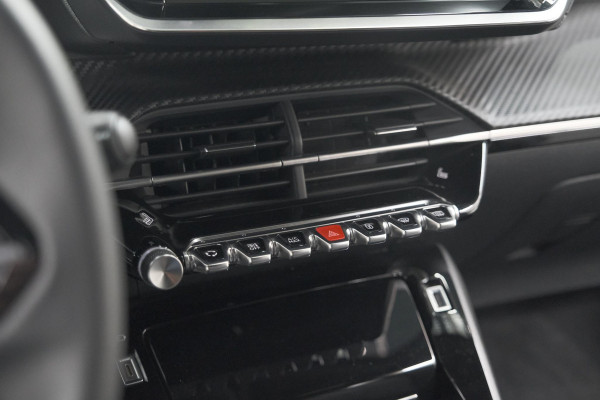 Peugeot 2008 PureTech 130 Allure | Camera | Adaptieve Cruise Control | Stoelverwarming | Apple Carplay