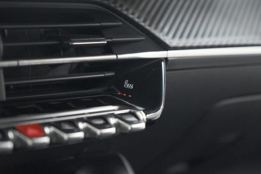 Peugeot 2008 PureTech 130 Allure | Camera | Adaptieve Cruise Control | Stoelverwarming | Apple Carplay