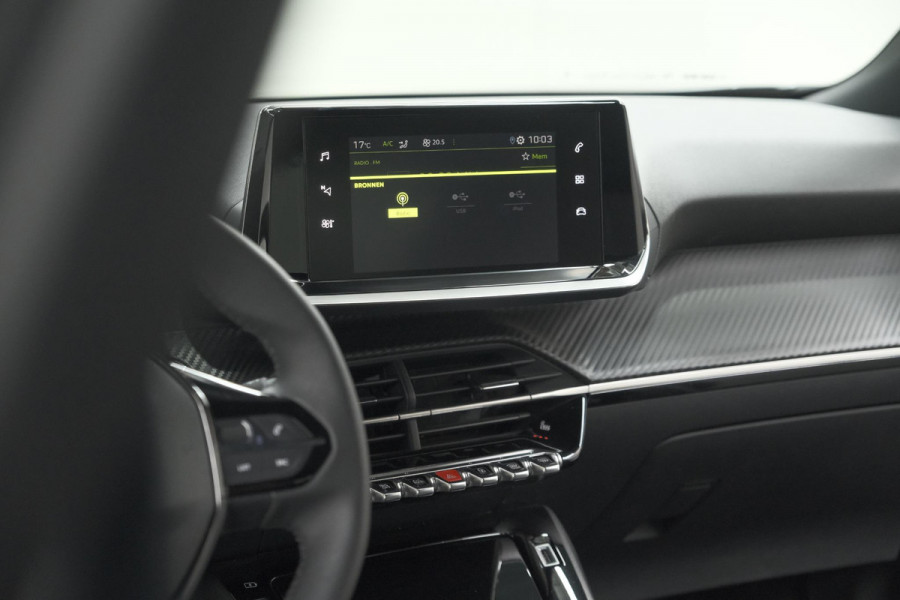 Peugeot 2008 PureTech 130 Allure | Camera | Adaptieve Cruise Control | Stoelverwarming | Apple Carplay