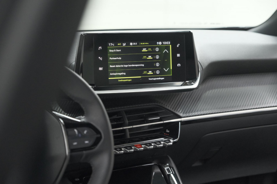 Peugeot 2008 PureTech 130 Allure | Camera | Adaptieve Cruise Control | Stoelverwarming | Apple Carplay