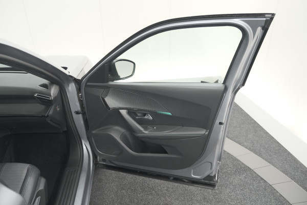 Peugeot 2008 PureTech 130 Allure | Camera | Adaptieve Cruise Control | Stoelverwarming | Apple Carplay