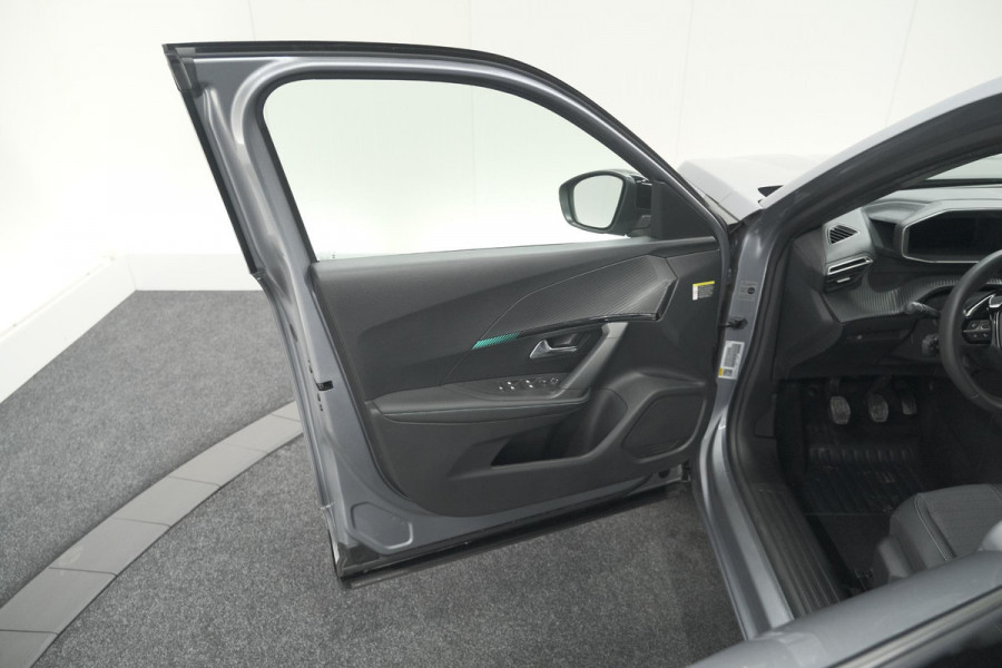 Peugeot 2008 PureTech 130 Allure | Camera | Adaptieve Cruise Control | Stoelverwarming | Apple Carplay