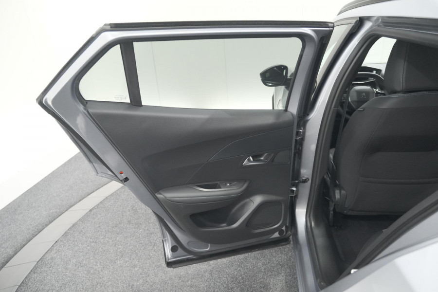 Peugeot 2008 PureTech 130 Allure | Camera | Adaptieve Cruise Control | Stoelverwarming | Apple Carplay
