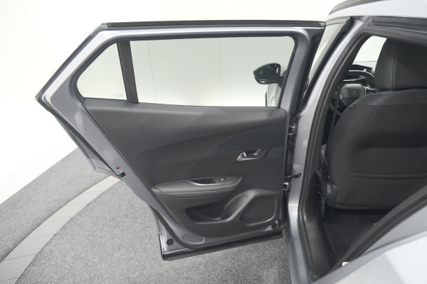 Peugeot 2008 PureTech 130 Allure | Camera | Adaptieve Cruise Control | Stoelverwarming | Apple Carplay