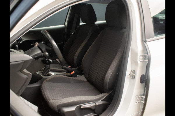 Peugeot 208 1.2 PureTech Active Sport (APPLE CARPLAY,NAVI,CRUISE,PDC,CLIMATE,LED,WHITE EDITION,SPORTSTOELEN,NETTE STAAT)