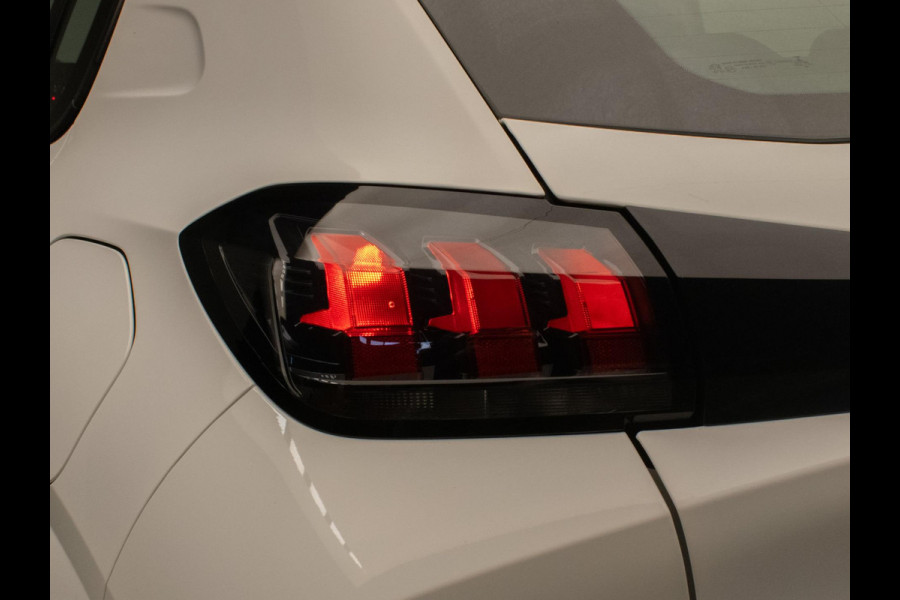 Peugeot 208 1.2 PureTech Active Sport (APPLE CARPLAY,NAVI,CRUISE,PDC,CLIMATE,LED,WHITE EDITION,SPORTSTOELEN,NETTE STAAT)