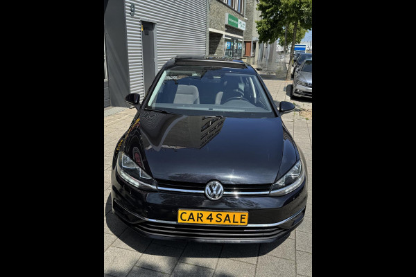 Volkswagen Golf 1.0 TSI Business Edition - Panorama dak I Navigatie I Airco I LED I PDC I "19"Sport velgen I Dealer onderhouden Volkswagen Golf 1.0 TSI Business Edition - Panorama dak I Navigatie I Airco I LED I PDC I "19"Sport velgen I Dealer onderhouden