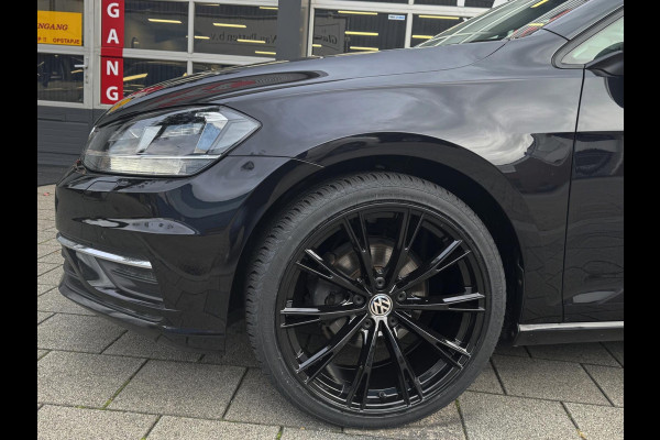 Volkswagen Golf 1.0 TSI Business Edition - Panorama dak I Navigatie I Airco I LED I PDC I "19"Sport velgen I Dealer onderhouden Volkswagen Golf 1.0 TSI Business Edition - Panorama dak I Navigatie I Airco I LED I PDC I "19"Sport velgen I Dealer onderhouden