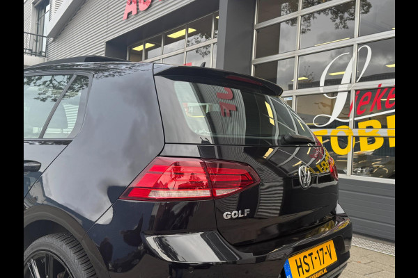 Volkswagen Golf 1.0 TSI Business Edition - Panorama dak I Navigatie I Airco I LED I PDC I "19"Sport velgen I Dealer onderhouden Volkswagen Golf 1.0 TSI Business Edition - Panorama dak I Navigatie I Airco I LED I PDC I "19"Sport velgen I Dealer onderhouden