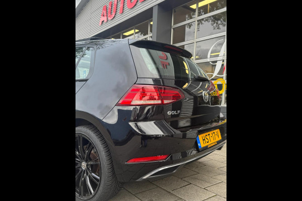 Volkswagen Golf 1.0 TSI Business Edition - Panorama dak I Navigatie I Airco I LED I PDC I "19"Sport velgen I Dealer onderhouden Volkswagen Golf 1.0 TSI Business Edition - Panorama dak I Navigatie I Airco I LED I PDC I "19"Sport velgen I Dealer onderhouden