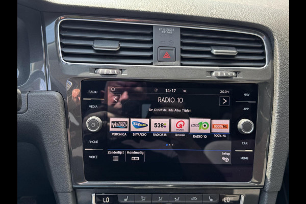 Volkswagen Golf 1.0 TSI Business Edition - Panorama dak I Navigatie I Airco I LED I PDC I "19"Sport velgen I Dealer onderhouden Volkswagen Golf 1.0 TSI Business Edition - Panorama dak I Navigatie I Airco I LED I PDC I "19"Sport velgen I Dealer onderhouden