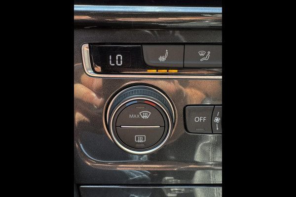 Volkswagen Golf 1.0 TSI Business Edition - Panorama dak I Navigatie I Airco I LED I PDC I "19"Sport velgen I Dealer onderhouden Volkswagen Golf 1.0 TSI Business Edition - Panorama dak I Navigatie I Airco I LED I PDC I "19"Sport velgen I Dealer onderhouden