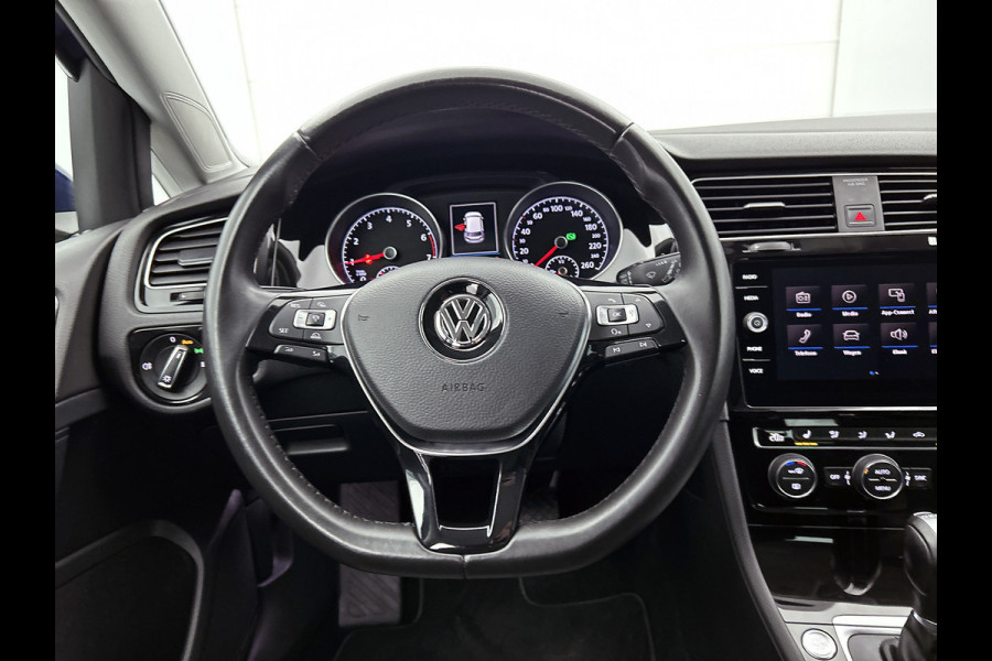 Volkswagen Golf 1.5 TSI Highline Business R (Goed OnderH, Camera, Carplay, PDC V+A, StoelV, Navi, Etc)