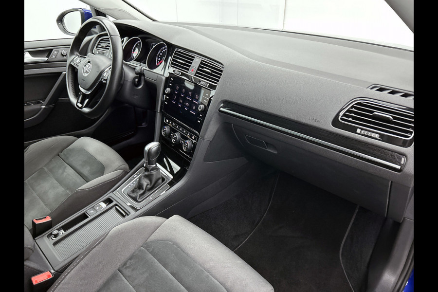 Volkswagen Golf 1.5 TSI Highline Business R (Goed OnderH, Camera, Carplay, PDC V+A, StoelV, Navi, Etc)