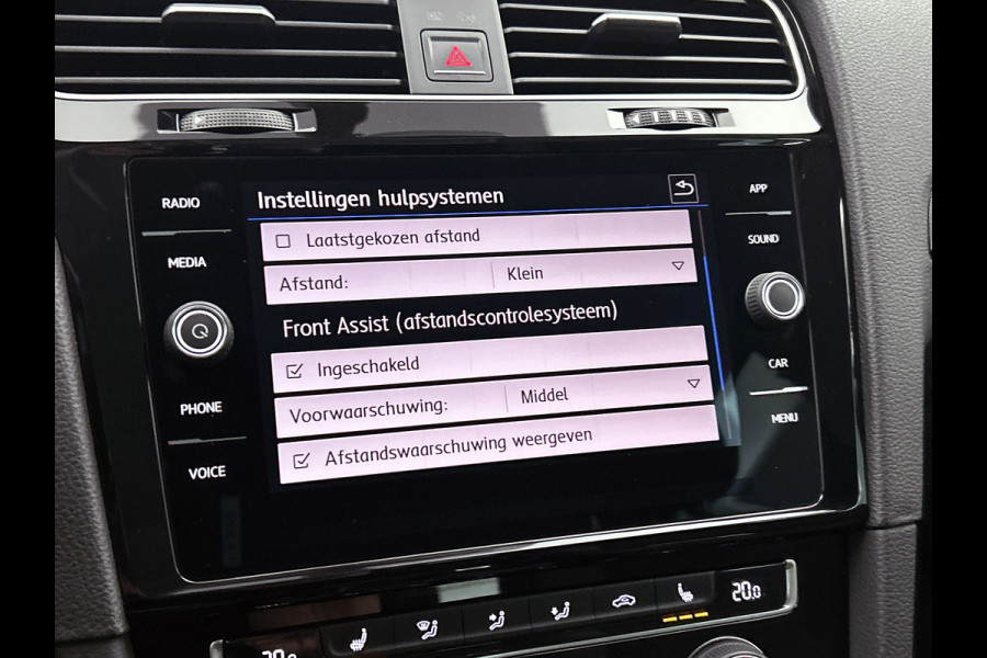 Volkswagen Golf 1.5 TSI Highline Business R (Goed OnderH, Camera, Carplay, PDC V+A, StoelV, Navi, Etc)