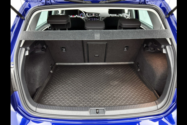 Volkswagen Golf 1.5 TSI Highline Business R (Goed OnderH, Camera, Carplay, PDC V+A, StoelV, Navi, Etc)