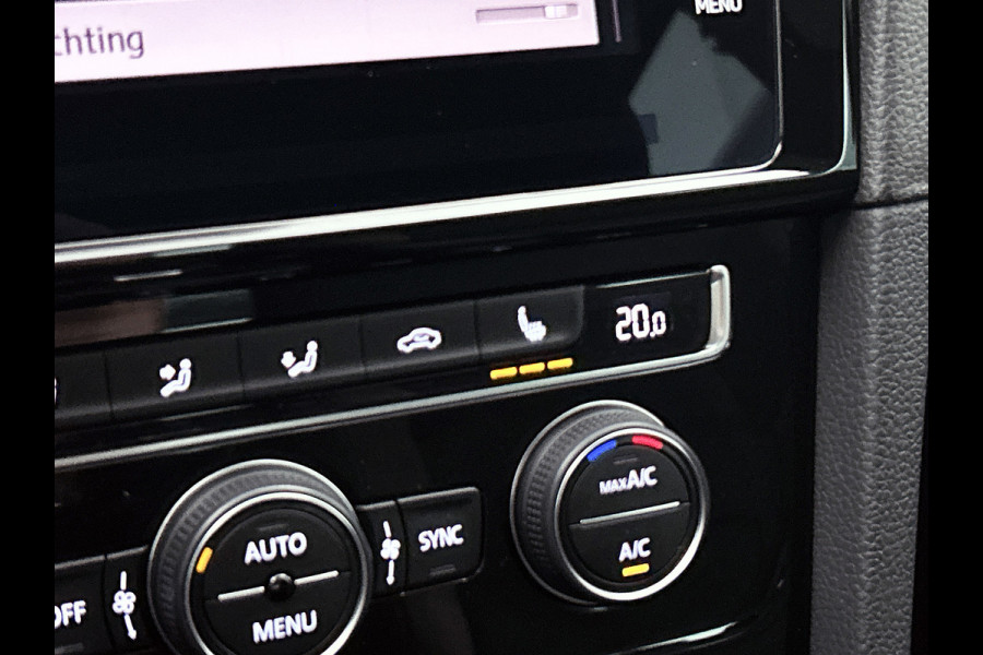 Volkswagen Golf 1.5 TSI Highline Business R (Goed OnderH, Camera, Carplay, PDC V+A, StoelV, Navi, Etc)