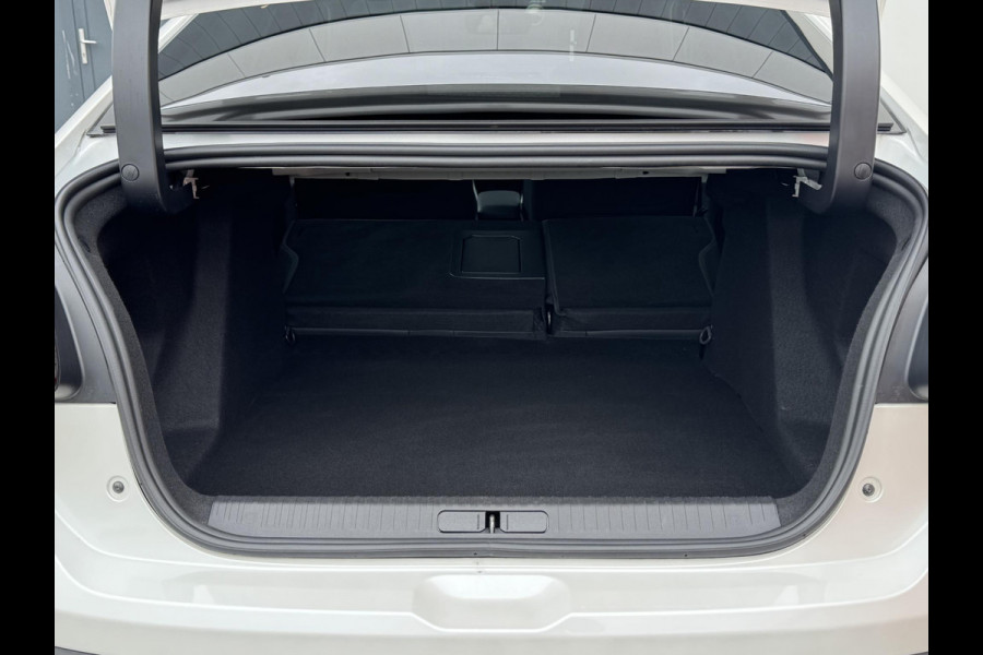 Citroën C4 X 1.2 PT 130 EAT8 Shine | Stoelverwarming | Verwarmde voorruit | Prijs is rijklaar
