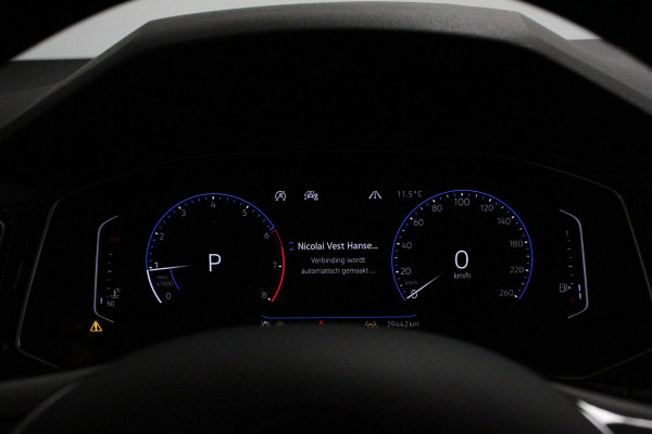 Volkswagen T-Roc 1.5 TSI 150pk DSG Sport Team Navigatie Apple Carplay/Android Auto Camera Electrische achterklep Climate Control Led Lichtmetalen Velgen