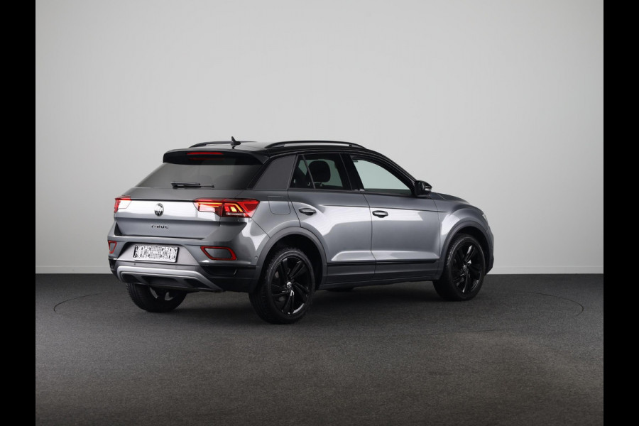 Volkswagen T-Roc 1.0 TSI Style 115 PK | Verlengde garantie | Black Style | Trekhaak afneembaar | Navigatie |