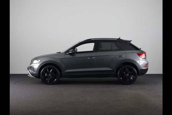 Volkswagen T-Roc 1.0 TSI Style 115 PK | Verlengde garantie | Black Style | Trekhaak afneembaar | Navigatie |