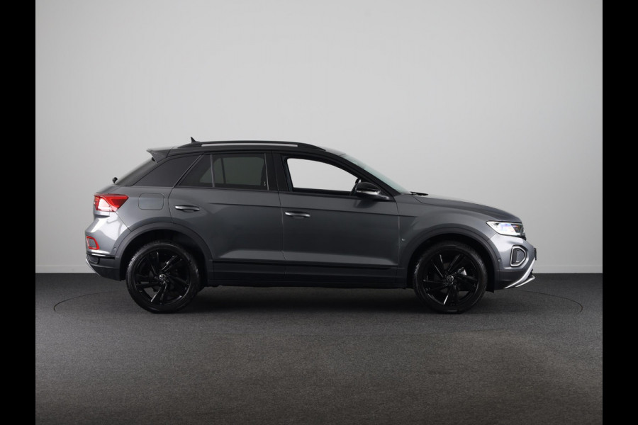 Volkswagen T-Roc 1.0 TSI Style 115 PK | Verlengde garantie | Black Style | Trekhaak afneembaar | Navigatie |