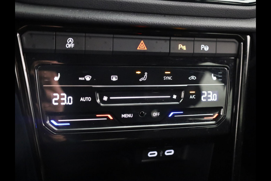 Volkswagen T-Roc 1.0 TSI Style 115 PK | Verlengde garantie | Black Style | Trekhaak afneembaar | Navigatie |