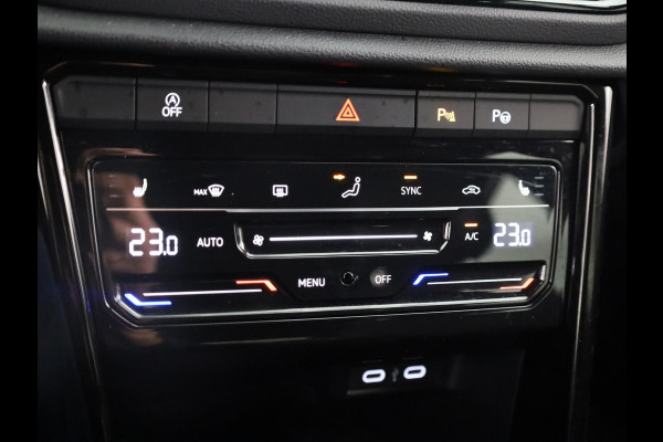 Volkswagen T-Roc 1.0 TSI Style 115 PK | Verlengde garantie | Black Style | Trekhaak afneembaar | Navigatie |