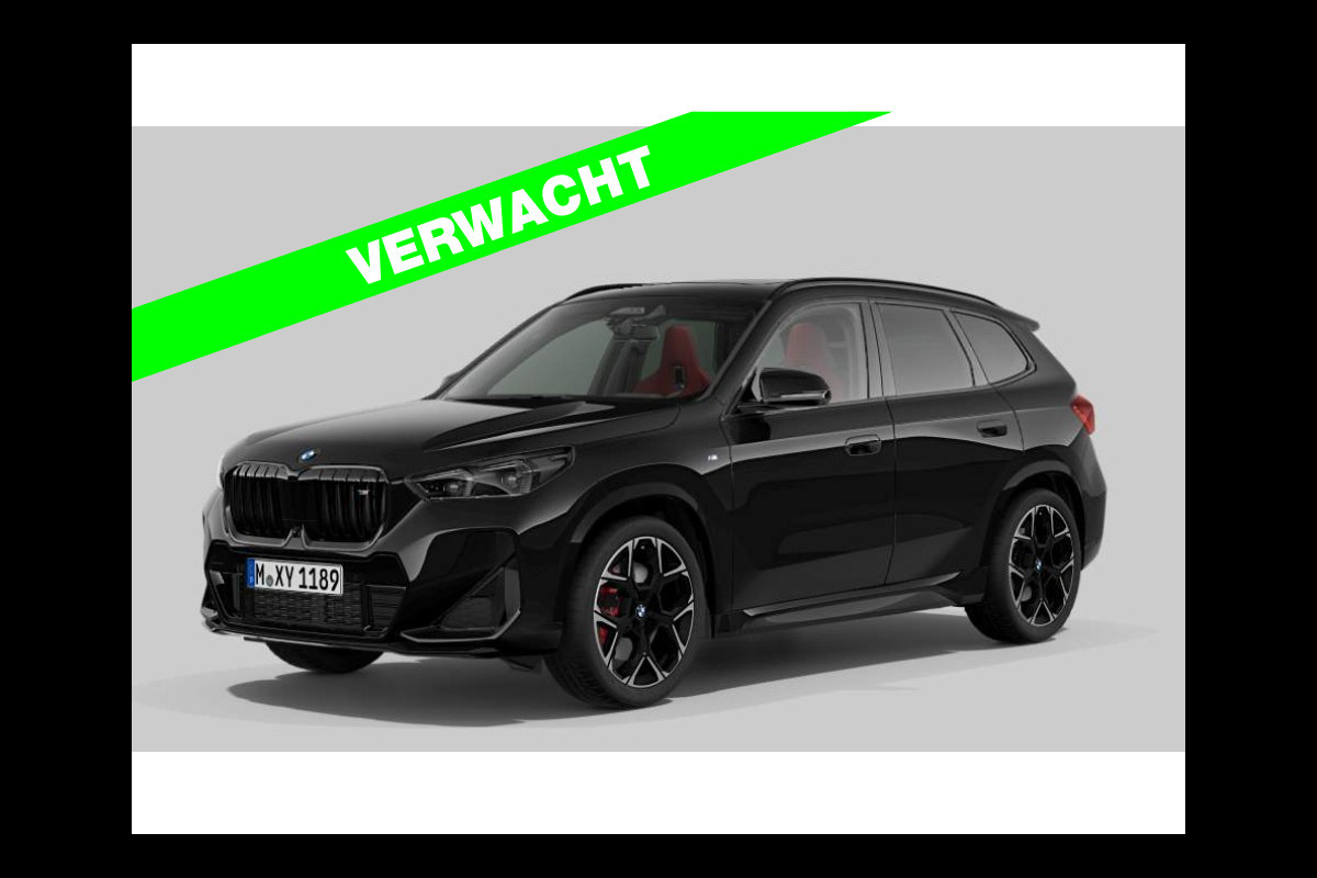 BMW X1 M35i - Pano - M-Sportstoelen - Head-Up - Harman Kardon - Driving Ass Prof