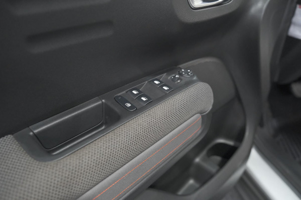 Citroën C3 Aircross PureTech 110 EAT6 Feel | Trekhaak | Stoelverwarming | Parkeersensoren