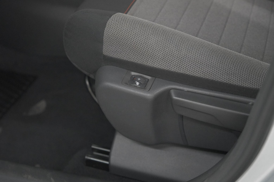Citroën C3 Aircross PureTech 110 EAT6 Feel | Trekhaak | Stoelverwarming | Parkeersensoren