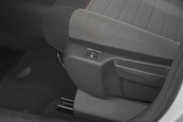 Citroën C3 Aircross PureTech 110 EAT6 Feel | Trekhaak | Stoelverwarming | Parkeersensoren