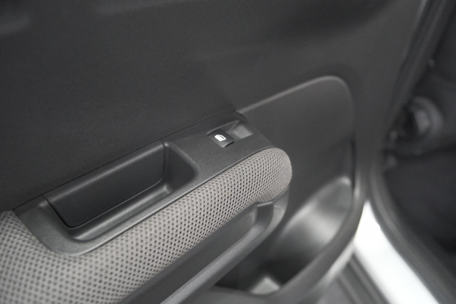 Citroën C3 Aircross PureTech 110 EAT6 Feel | Trekhaak | Stoelverwarming | Parkeersensoren