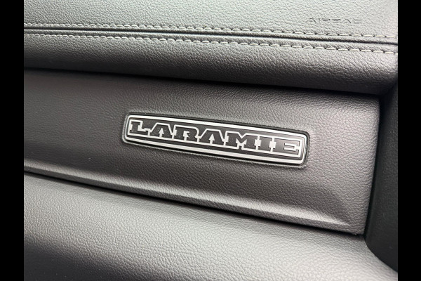 Dodge Ram 1500 5.7 V8 4x4 Crew Cab Laramie SPORT