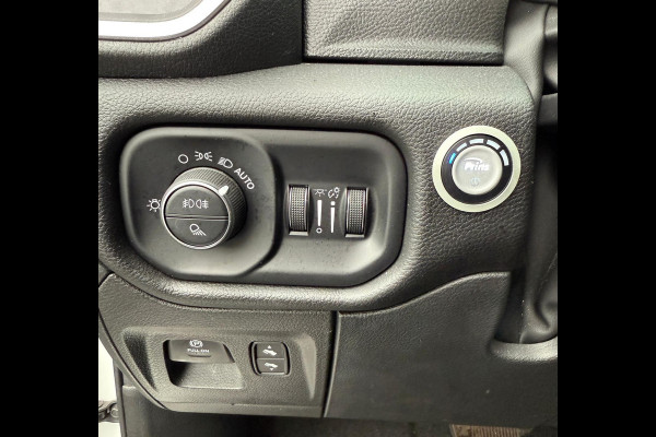 Dodge Ram 1500 5.7 V8 4x4 Crew Cab Laramie SPORT