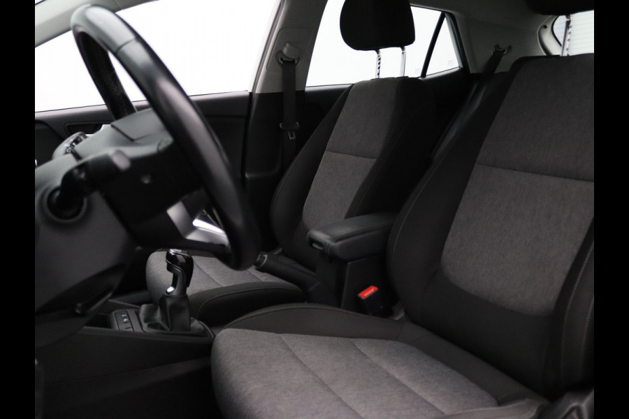 Kia Stonic 100pk T-GDi DynamicLine Camera | Cruise | Navi | Parkeersens. achter | Trekhaak