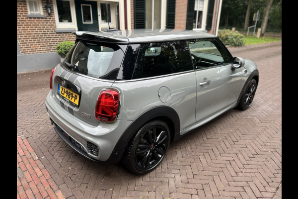 MINI Mini 1.5 Cooper JCW Pack, Navi, Carplay, Sportstoelen, NL-auto
