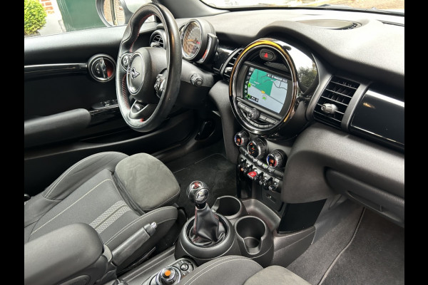 MINI Mini 1.5 Cooper JCW Pack, Navi, Carplay, Sportstoelen, NL-auto