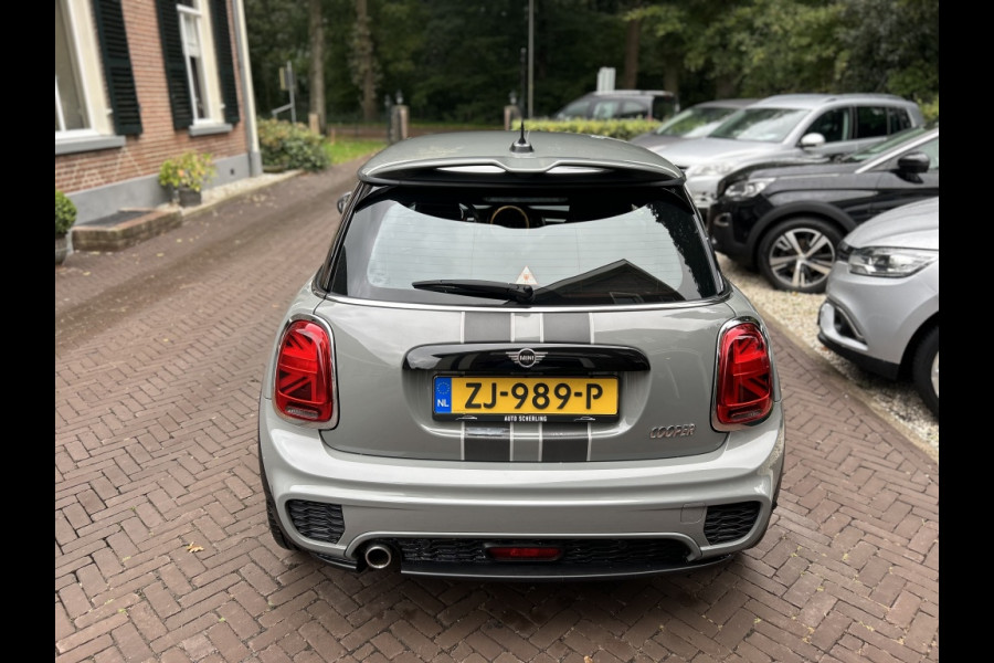 MINI Mini 1.5 Cooper JCW Pack, Navi, Carplay, Sportstoelen, NL-auto