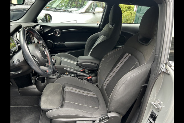 MINI Mini 1.5 Cooper JCW Pack, Navi, Carplay, Sportstoelen, NL-auto