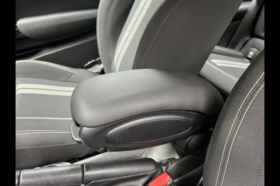 MINI Mini 1.5 Cooper JCW Pack, Navi, Carplay, Sportstoelen, NL-auto