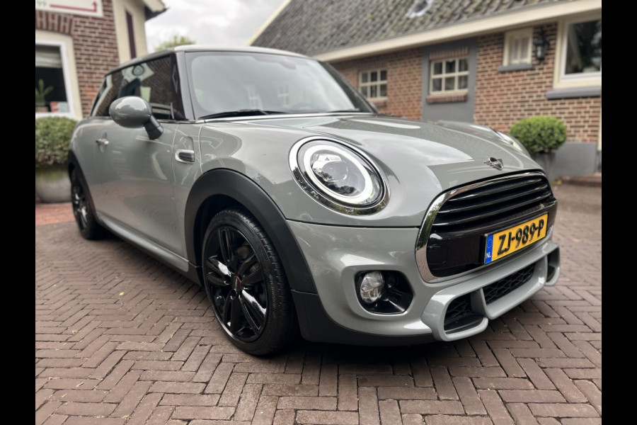 MINI Mini 1.5 Cooper JCW Pack, Navi, Carplay, Sportstoelen, NL-auto