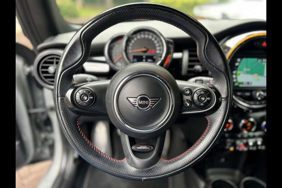 MINI Mini 1.5 Cooper JCW Pack, Navi, Carplay, Sportstoelen, NL-auto