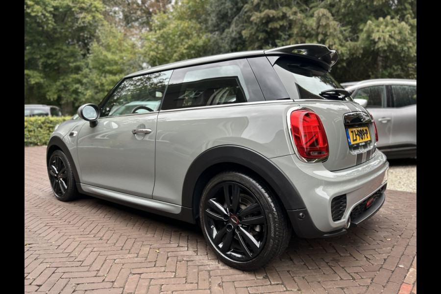 MINI Mini 1.5 Cooper JCW Pack, Navi, Carplay, Sportstoelen, NL-auto
