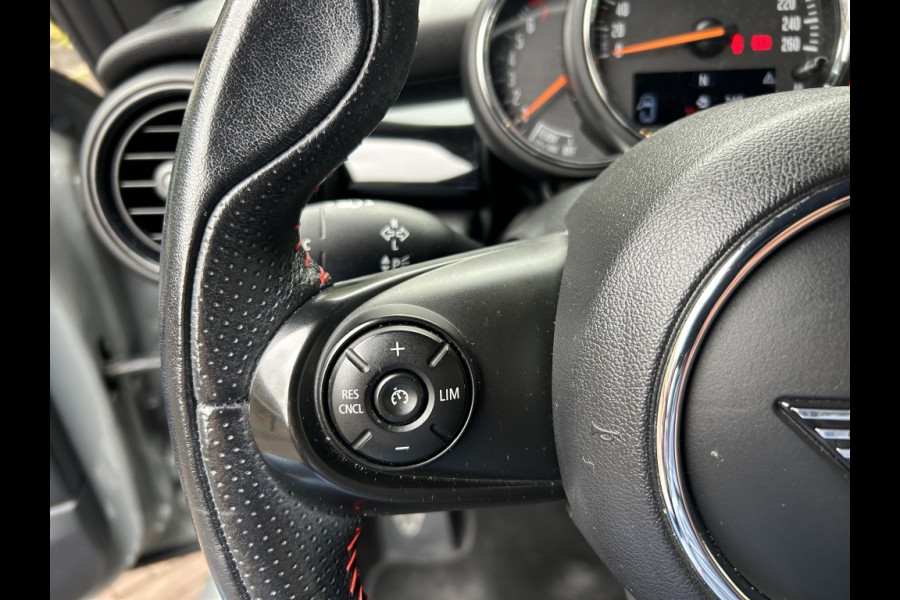 MINI Mini 1.5 Cooper JCW Pack, Navi, Carplay, Sportstoelen, NL-auto