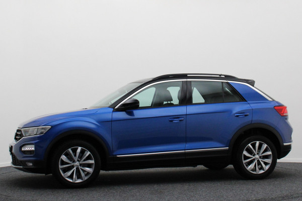 Volkswagen T-Roc 1.5 TSI Style Business Panoramadak, Stoel/Stuurverwarming, Camera, ACC, Apple Carplay, 17'' Volkswagen T-Roc 1.5 TSI Style Business Panoramadak, Stoel/Stuurverwarming, Camera, ACC, Apple Carplay, 17''