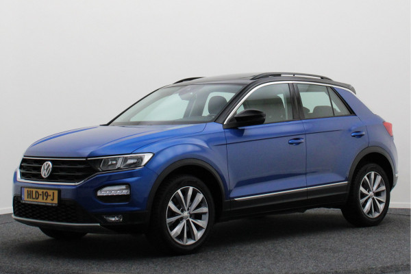 Volkswagen T-Roc 1.5 TSI Style Business Panoramadak, Stoel/Stuurverwarming, Camera, ACC, Apple Carplay, 17'' Volkswagen T-Roc 1.5 TSI Style Business Panoramadak, Stoel/Stuurverwarming, Camera, ACC, Apple Carplay, 17''