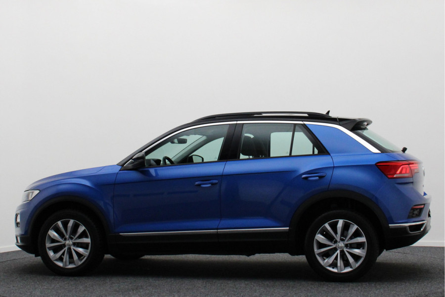 Volkswagen T-Roc 1.5 TSI Style Business Panoramadak, Stoel/Stuurverwarming, Camera, ACC, Apple Carplay, 17'' Volkswagen T-Roc 1.5 TSI Style Business Panoramadak, Stoel/Stuurverwarming, Camera, ACC, Apple Carplay, 17''